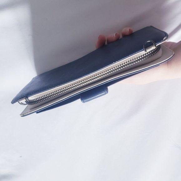 SQ Dona Smartphone Contenial Zip Wallet - Picture 2 of 13